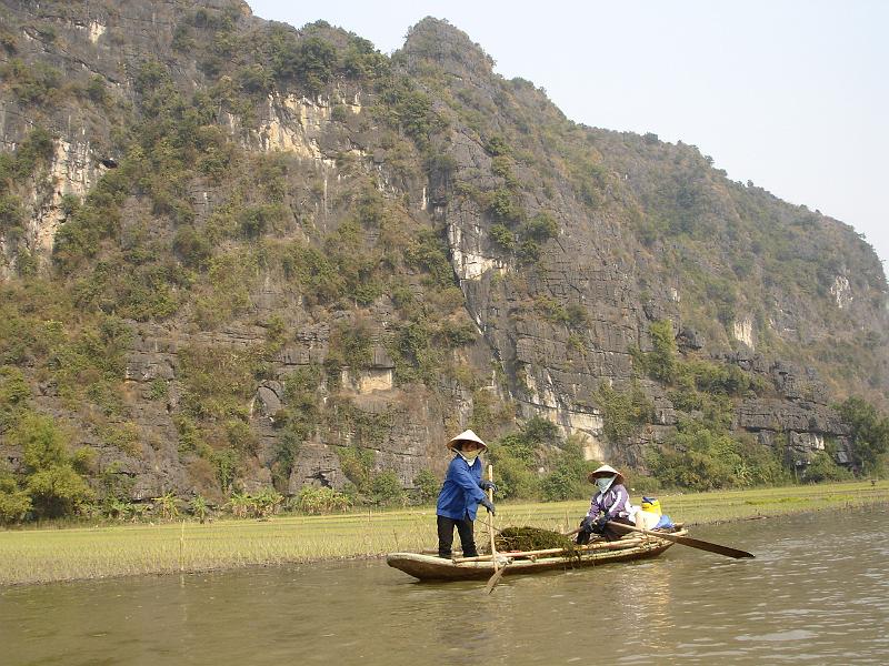 028- Tam Coc- la baie halong terrestre.JPG - Tam Coc- La baie d'Halong terrestre